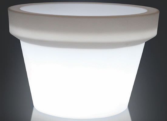 Design Illuminated Vases