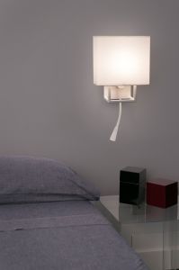 FARO  Lampada Da Parete Con Lettore Led Vesper  un prodotto in offerta al miglior prezzo online