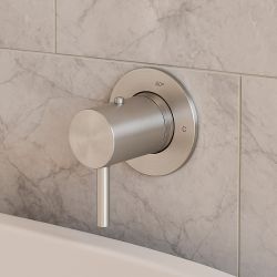 SINED  Robinet De Douche Mural Thermostatique est un produit offert au meilleur prix
